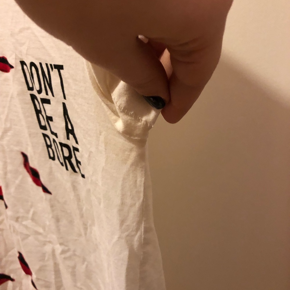 DVF Unique Graphic T-Shirt - Picture 8 of 8